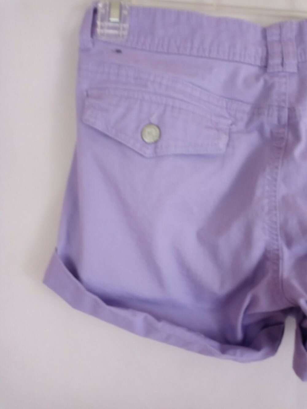Aeropostale Women's Lavender Cuffed Chino Booty Shorts Size 4 - Picture 3 of 6